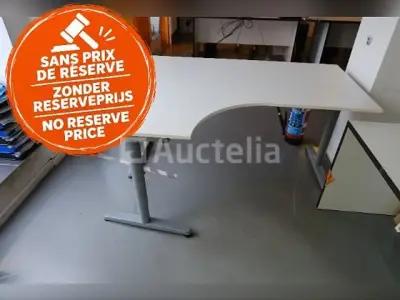 Hoekbureau – kavel bij Auctelia, Bruxelles
