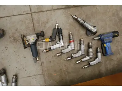 9 Pneumatisch Handgereedschap – kavel bij Auctelia, Mechelen