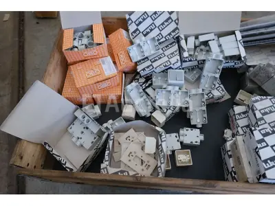 Set diverse elektrische apparatuur – kavel bij Auctelia, Mechelen