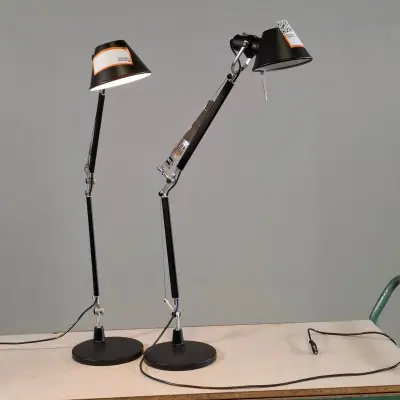 2x Bureaulamp, Artemide, Tolomeo Mini – kavel bij Domeinen Roerende Zaken, Groningen