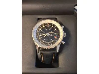 1 Chronograph "Breitling" Modell Navitimer World – kavel bij Zoll-Auktion, München