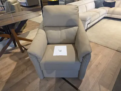 Fauteuil – kavel bij Auctim, Gembloux