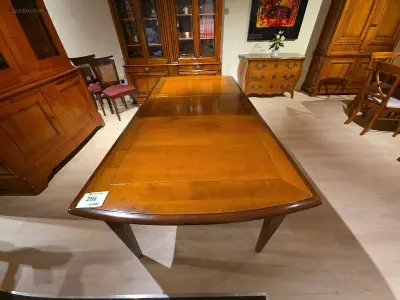 Klassieke uitschuifbare eettafel – kavel bij Auctim, Gembloux