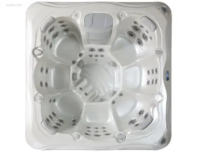 Outdoor Spa – kavel bij Auctim