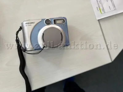 1 Digitale Fotokamera Marke Yakumo – kavel bij Zoll-Auktion, Sitzendorf