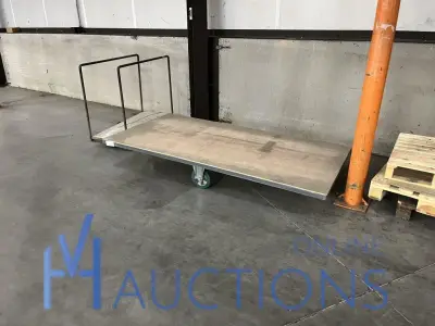 2 magazijnkarren – kavel bij VH Auctions