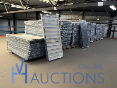 Circa 210 beddisplays – kavel bij VH Auctions