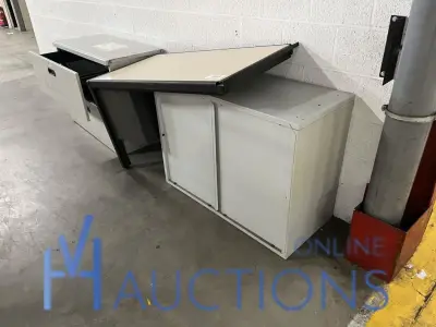 Partij divers metalen ladekasten – kavel bij VH Auctions