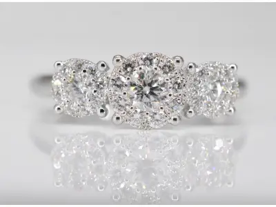 ring met drie chatons van diamanten 0.75 carat – kavel bij Onlineveilingmeester