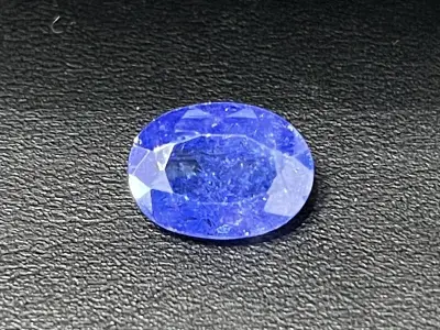 Tanzaniet - 6.85 carat natuurlijke Tanzaniet (gecertificeerd) – kavel bij Onlineveilingmeester