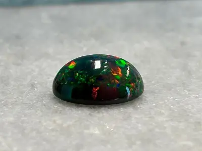 Edelsteen - 5.23 carat Natuurlijke Black opal – kavel bij Onlineveilingmeester
