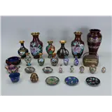 Een groot lot diverse aziatica waaronder cloisonne – kavel bij Medusa Auctioneers