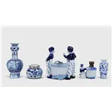 Een lot Hollands Blauw-wit aardewerk waaronder een jampot met zilveren deksel en ring – kavel bij Medusa Auctioneers
