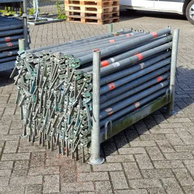 Partij O-liggers in transportbok Layher, Allround | 140 cm – kavel bij Onlineveilingmeester, Smilde