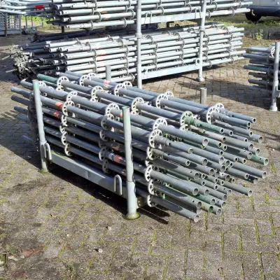 Ca. 52x Staanders met pen, Layher, Allround | 200cm (ring 50), in transportbok – kavel bij Onlineveilingmeester, Smilde