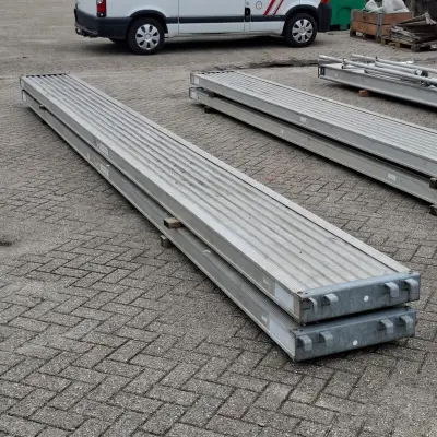 2x Loopbrug Layher – kavel bij Onlineveilingmeester, Smilde