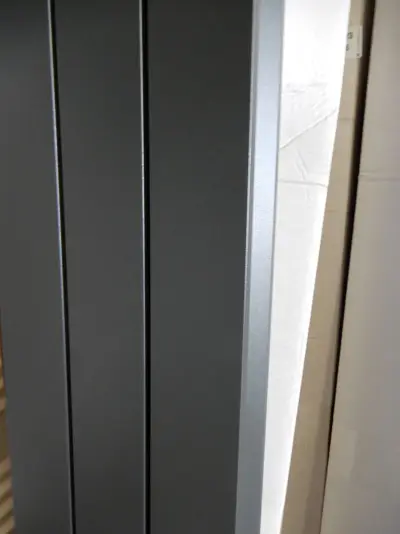 Decorradiator, Thermrad, Alustyle, antraciet, 2033x320 – kavel bij Onlineveilingmeester, Assen
