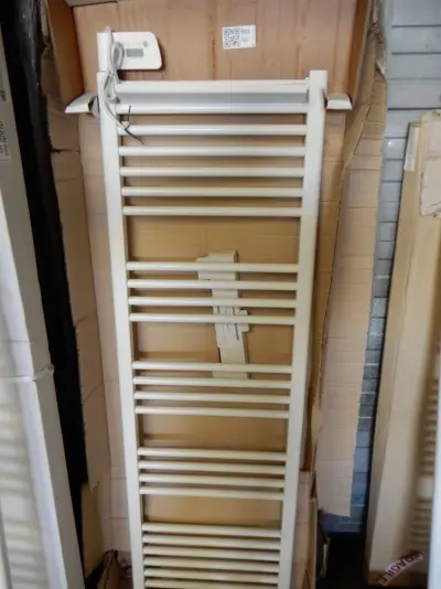 Elektrische handdoekradiator, Radson, wit, 1540x500 – kavel bij Onlineveilingmeester, Assen