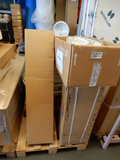 Pallet met diverse aircotoebehoren – kavel bij Onlineveilingmeester, Assen