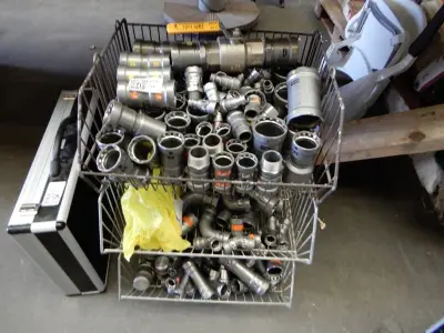 3x Draadmand met megapress koppelingen, Viega, Megapress, Grijs – kavel bij Onlineveilingmeester, Assen