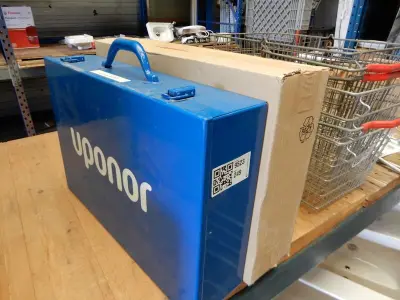 2x Uponor koffer, Uponor, Tool, blauw – kavel bij Onlineveilingmeester, Assen