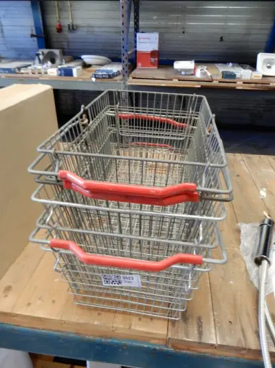 5x Winkelmandje – kavel bij Onlineveilingmeester, Assen