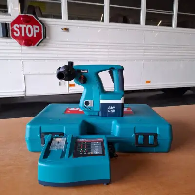 Accu klopboormachine Makita, BHR200, bouwjaar 2011 – kavel bij Onlineveilingmeester, Winsum