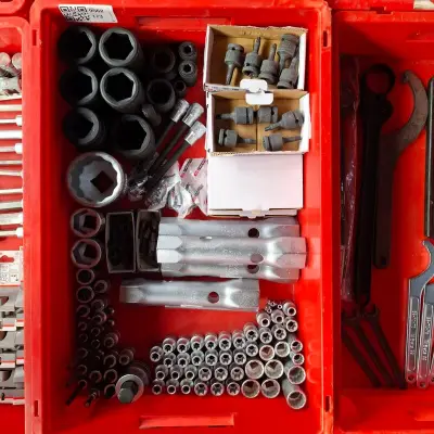Ca. 145x Diverse slagmoerdoppen o.a. Gedore – kavel bij Onlineveilingmeester, Winsum