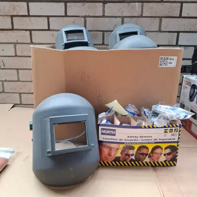9x Laskap met 10 veiligheidsbril Honeywell, 810450 – kavel bij Onlineveilingmeester, Winsum