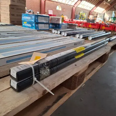 2x koker a 5 kilo TIG laselektrode Lincoln, 20.25.4Cu TIG – kavel bij Onlineveilingmeester, Winsum