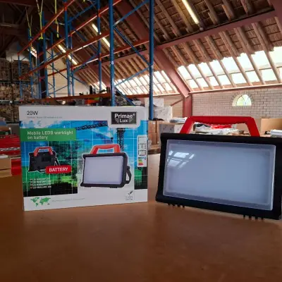 5x Led werklicht Primae Lux, 2x 20W, 3x 25W – kavel bij Onlineveilingmeester, Winsum