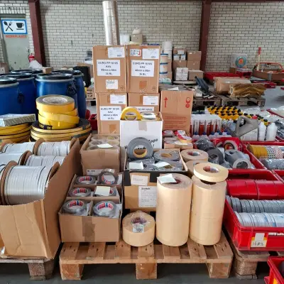 Ca. 700x Diverse rollen tape – kavel bij Onlineveilingmeester, Winsum