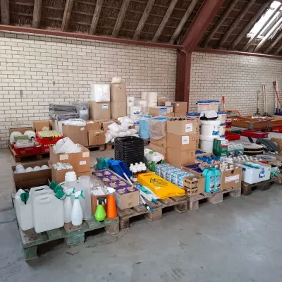Partij diverse schoonmaak producten en toebehoren o.a. Tricel, Dreumex, Sun – kavel bij Onlineveilingmeester, Winsum