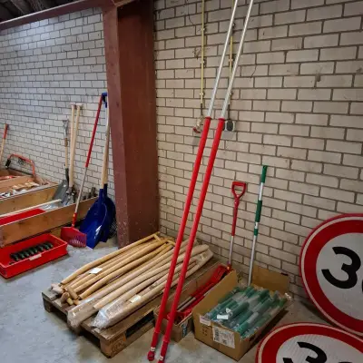 Diverse stelen – kavel bij Onlineveilingmeester, Winsum