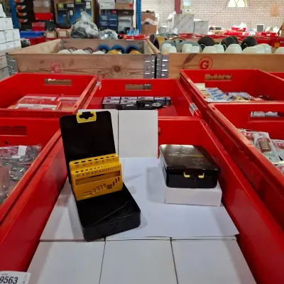 13x Boren opbergdoos – kavel bij Onlineveilingmeester, Winsum