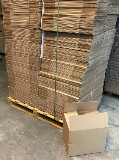 Ca. 270x Verzenddozen, bruin, 40x30x32cm – kavel bij Onlineveilingmeester, Gramsbergen