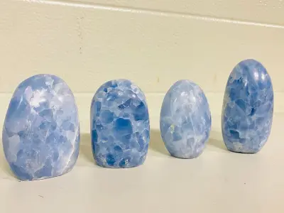 4x Calciet blauw vrije vorm – kavel bij Onlineveilingmeester, Gramsbergen