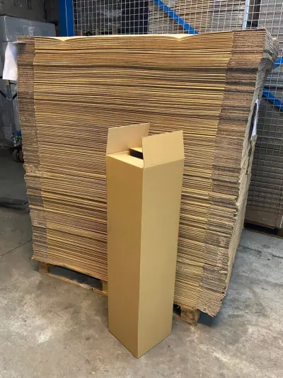 Ca. 250x Kokerdozen, bruin, 25x25x105cm – kavel bij Onlineveilingmeester, Gramsbergen