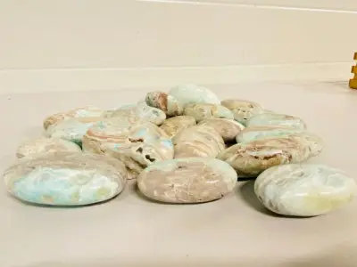 Ca. 25x Blue Caribbean Calciet palmsteen – kavel bij Onlineveilingmeester, Gramsbergen