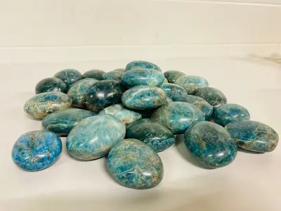 Apatiet blauw handstenen, 5 kilo – kavel bij Onlineveilingmeester, Gramsbergen