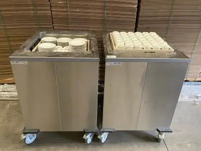 2x Korvenstapelaars incl. ca. 2000 stuks kop en schotel – kavel bij Onlineveilingmeester, Gramsbergen