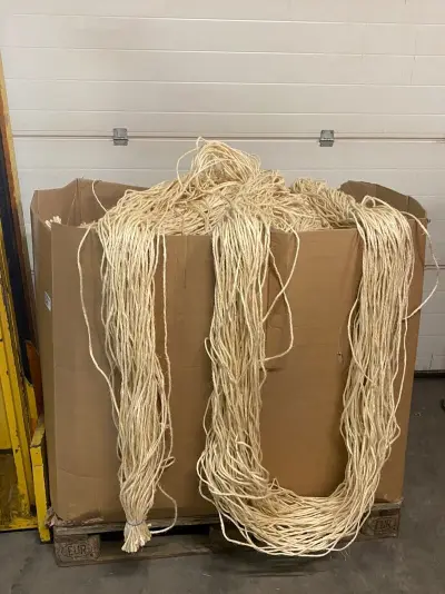 Pallet box vol gesneden sisal touw – kavel bij Onlineveilingmeester, Gramsbergen
