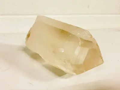 Lemurisch kristal – kavel bij Onlineveilingmeester, Gramsbergen