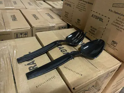 Ca. 5760x Stuks luxe grote serveervorken en lepels, zwart – kavel bij Onlineveilingmeester, Gramsbergen