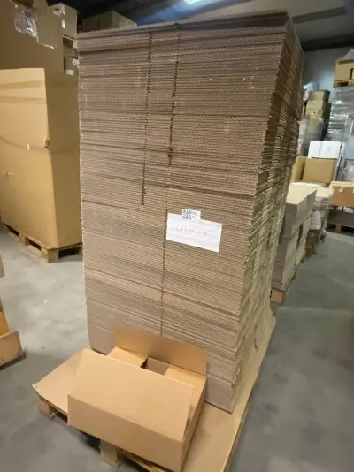 Ca. 450x Verzenddozen, bruin, 40x30x12cm – kavel bij Onlineveilingmeester, Gramsbergen