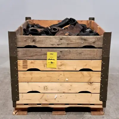 Ca. 80x Paar diverse schoenen – kavel bij Domeinen Roerende Zaken, Groningen