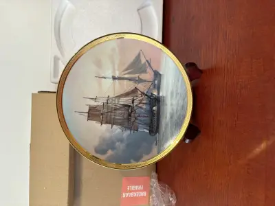 The Franklin Mint Schip wandbord "La Belle Poule" – kavel bij GSD Auctions, Zoeterwoude