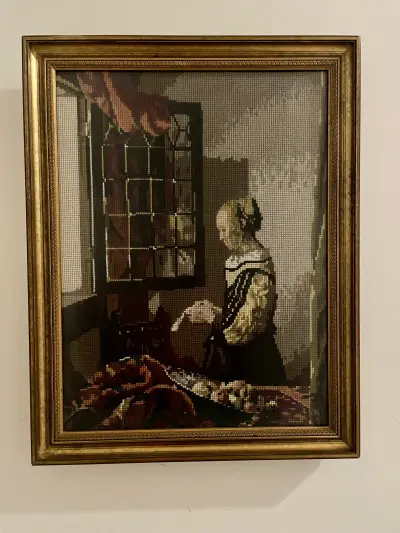 Naaldkunst naar schildrij van Vermeer, Lezende vrouw Art Gallery Amsterdam – kavel bij GSD Auctions, Zoeterwoude