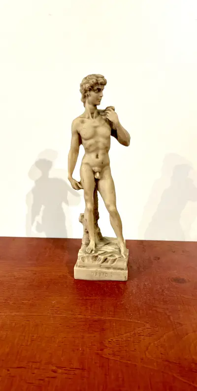 Een replica Beeld van Michelangelo’s “David” – kavel bij GSD Auctions, Zoeterwoude