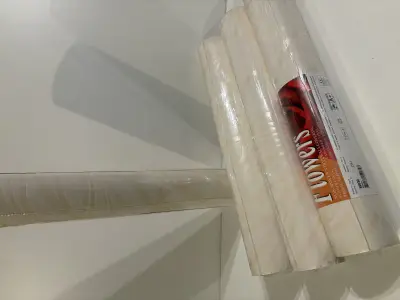 8 Rollen Behangen nieuwe Nummer 52032 – kavel bij GSD Auctions, Zoeterwoude